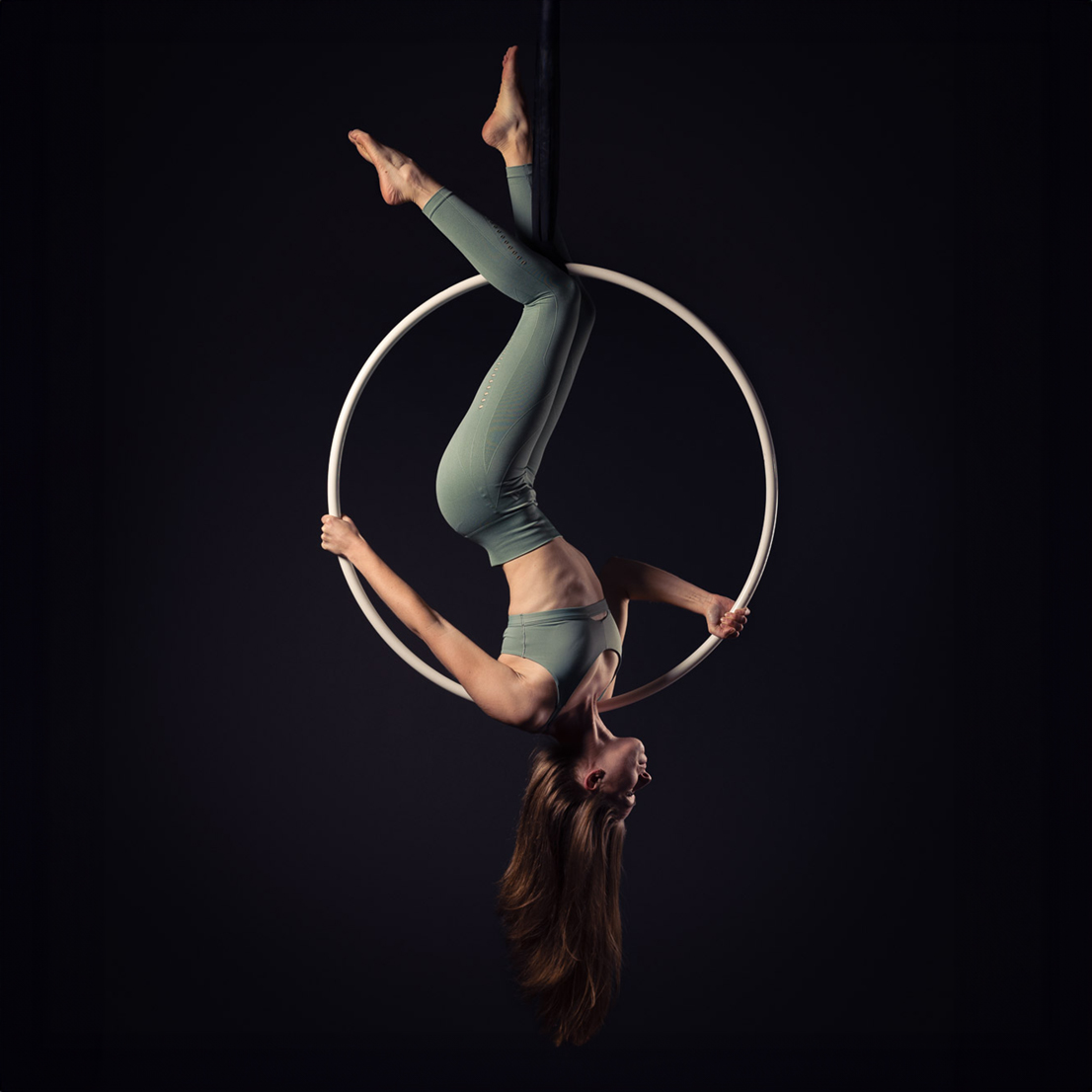 Laura Aerial Arts Uden - Docenten - Aerial Hoop